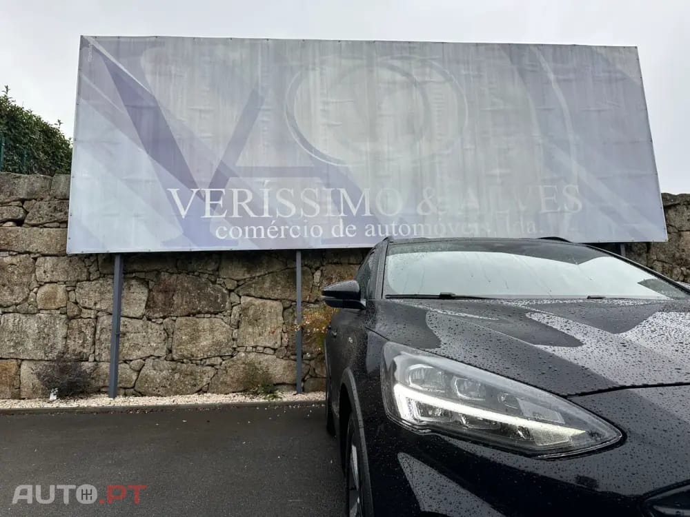 Ford Focus SW 1.0 EcoBoost Active Aut. — fotografia 10