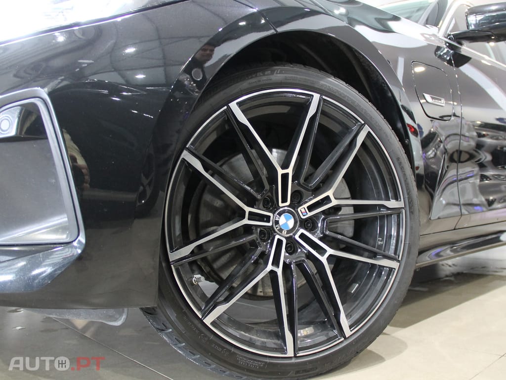 BMW 330 Advantage Look M Sport