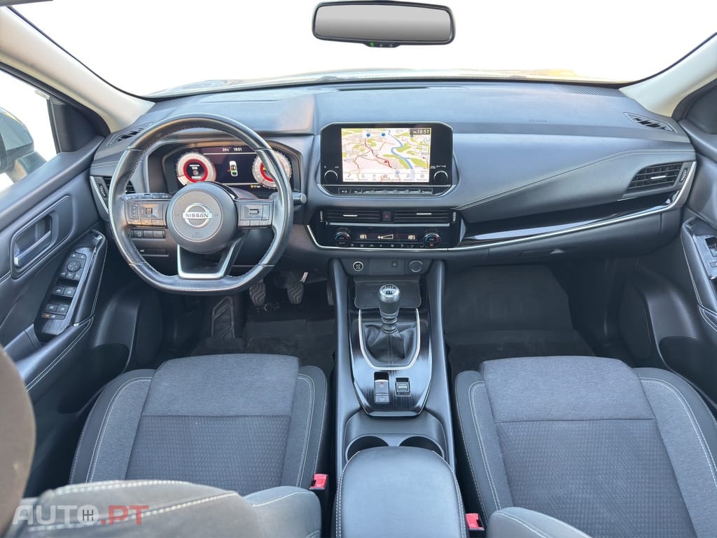 Nissan Qashqai 1.3 DIG-T N-Connecta J18 Led