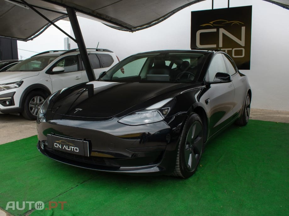 Tesla Model 3 Standard Range Plus RWD