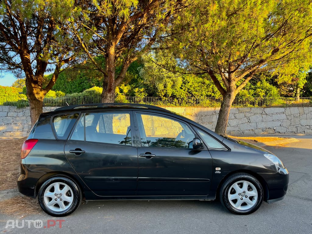 Toyota Corolla Verso 2.0 D-4D Sol