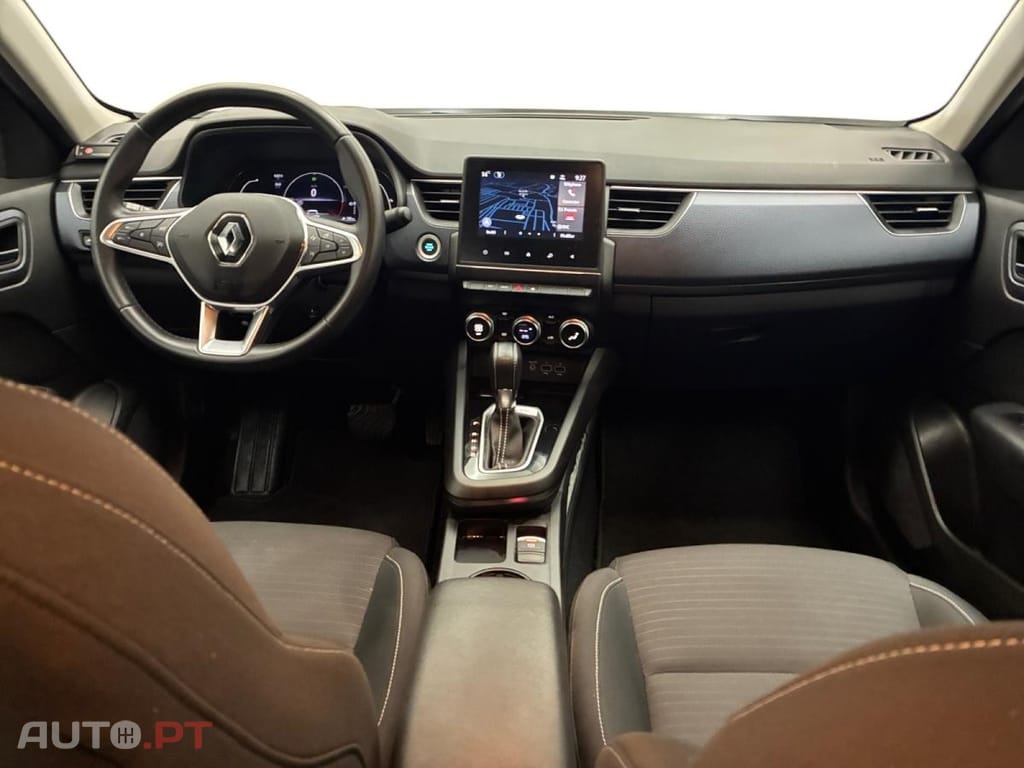 Renault Arkana E-Tech Business