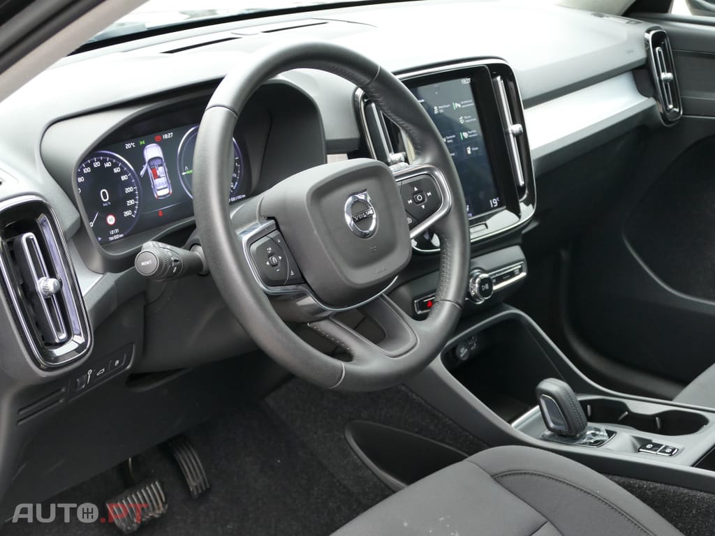 Volvo XC40 1.5 T4 PHEV Inscription Expression