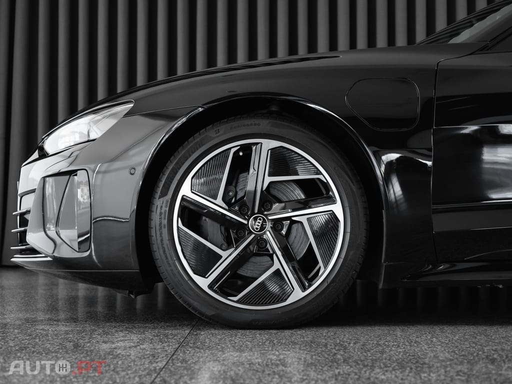 Audi E-Tron GT quattro