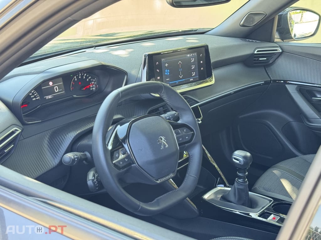 Peugeot 2008 PureTech 100 Allure