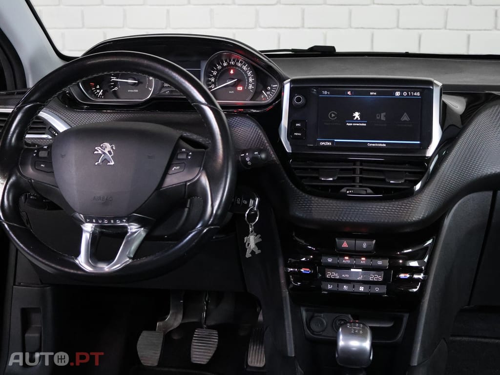 Peugeot 208 1.2 PureTech Allure Pack