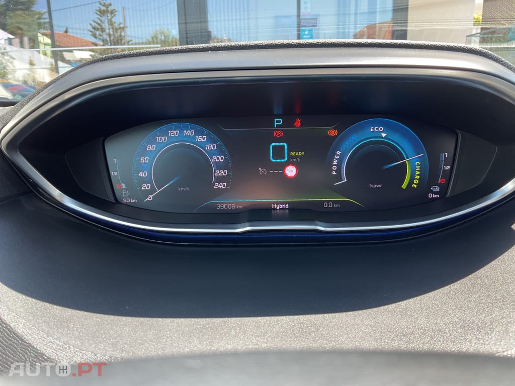 Peugeot 3008 1.6 Hybrid Allure e-EAT8