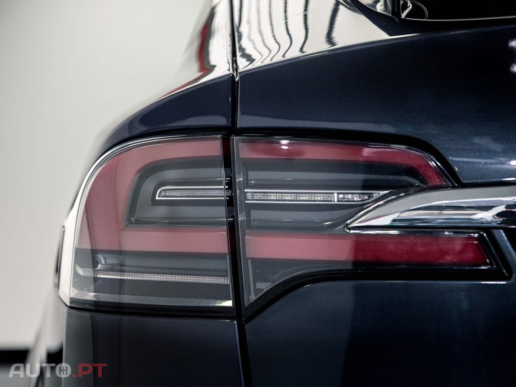 Tesla Model X 100 kWh Long Range AWD