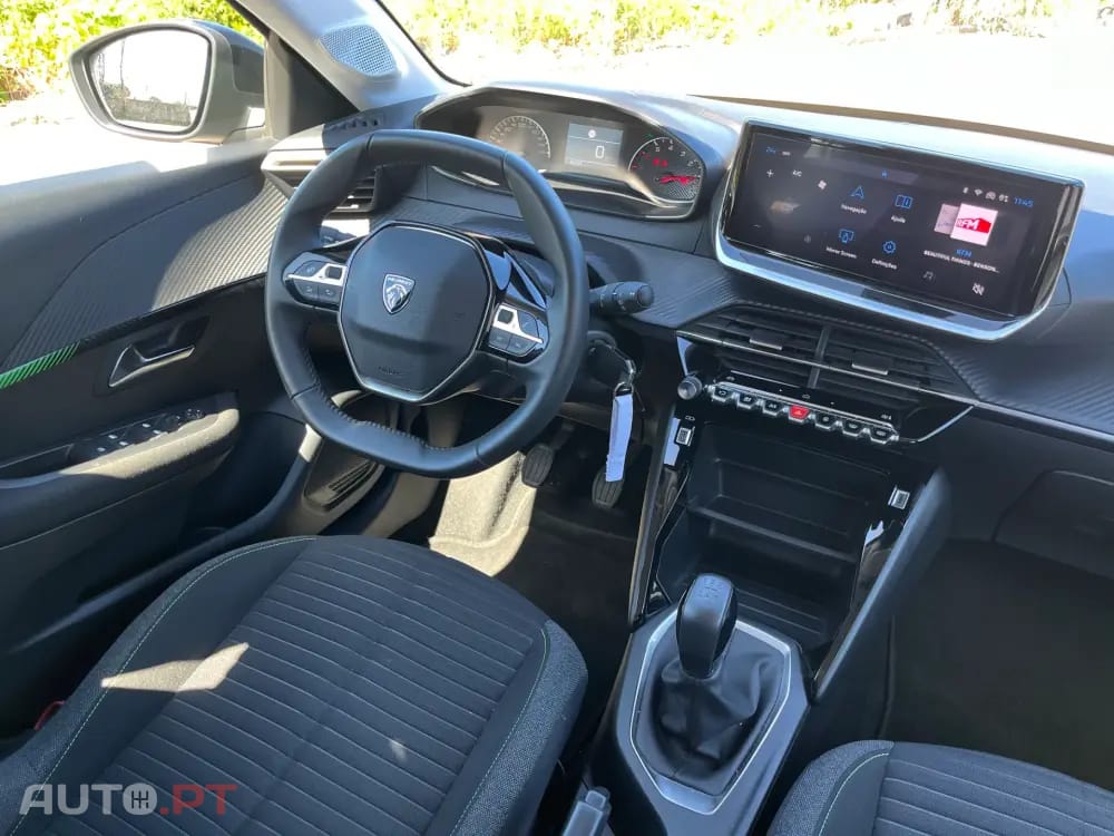 Peugeot 208 1.2 PureTech Like