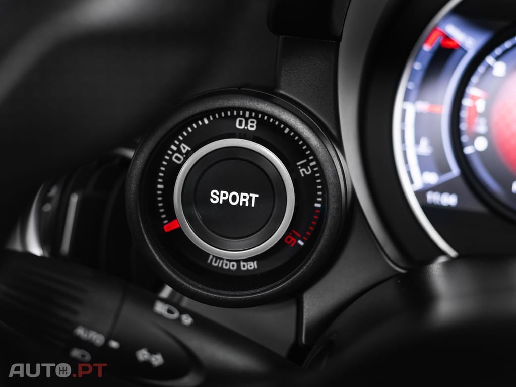 Abarth 595 1.4 T-Jet Pista