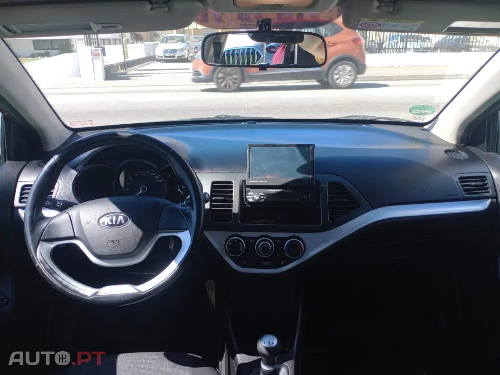 Kia Picanto 1.0L EX