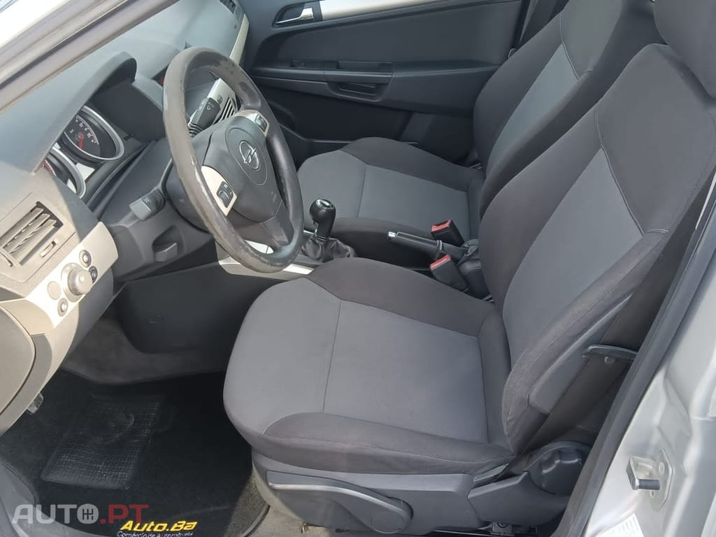 Opel Astra 1.3 CDTi Edition