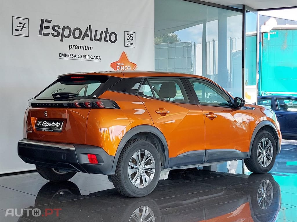 Peugeot E-2008 50 kWh Active Pack foto 3