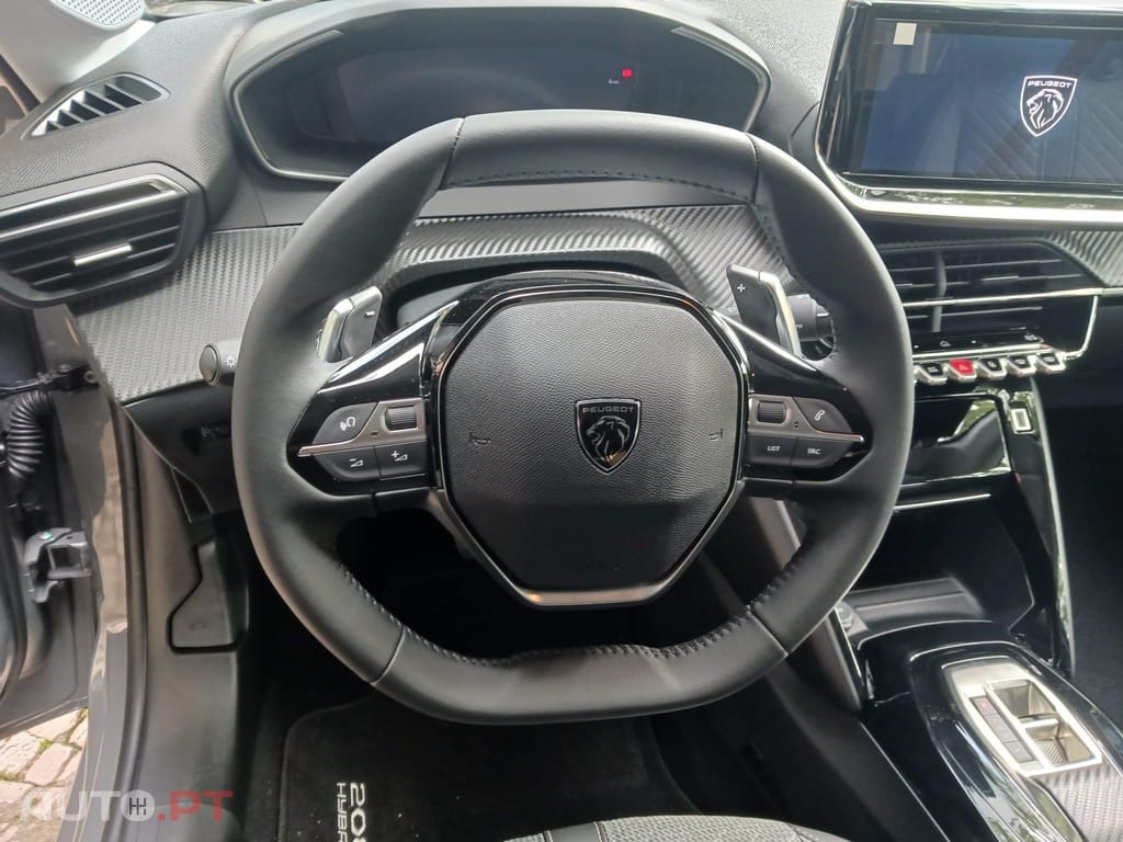 Peugeot 208 1.2 Hybrid Allure e-DCS6