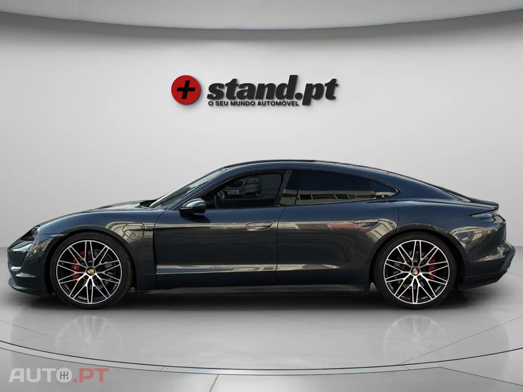 Porsche Taycan 4S