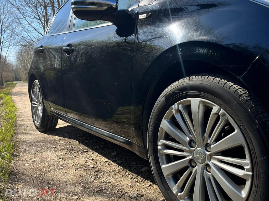 Peugeot 208 1.2 PureTech