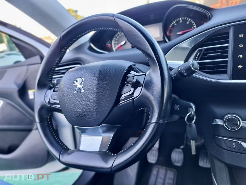 Peugeot 308 1.6 BlueHDi Allure