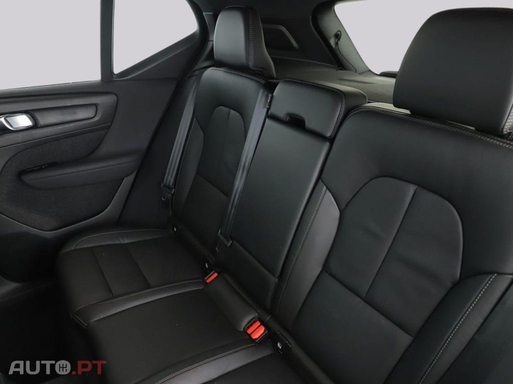 Volvo XC40 T5 Recharge R Design I.V.A DEDUTIVEL