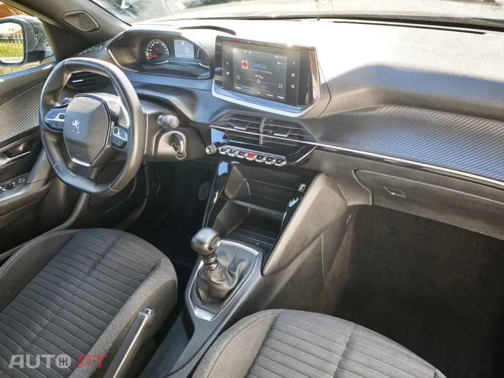 Peugeot 2008 1.2 PureTech Active Pack