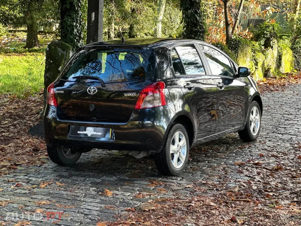 Toyota Yaris 1.0 VVT-i High Pack MM
