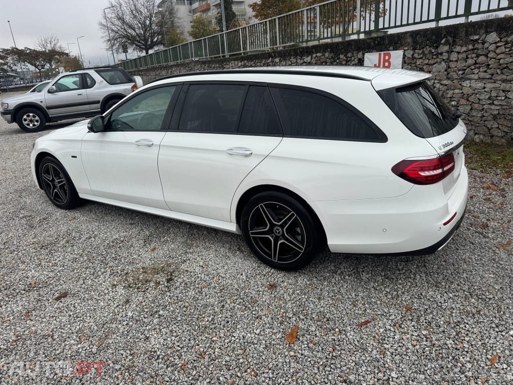 Mercedes-Benz E 300 de AMG Line