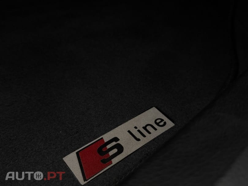 Audi A4 Avant 2.0 TDI S-line