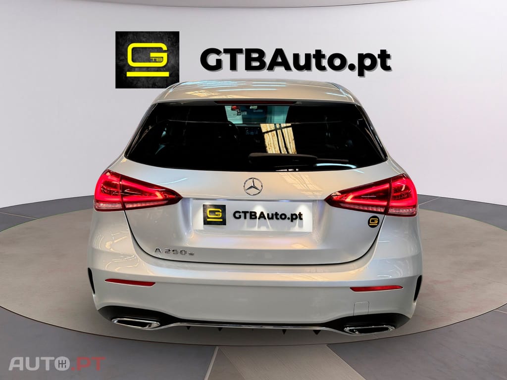 Mercedes-Benz A 250 AMG Premium I.V.A DEDUTIVEL
