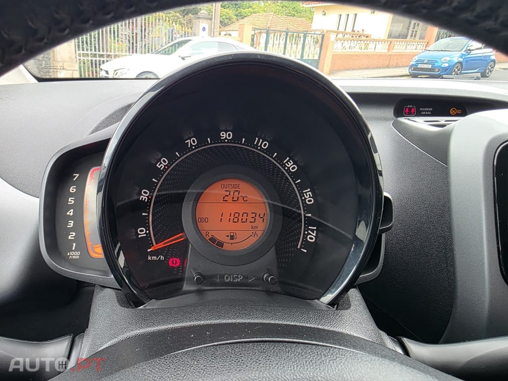 Toyota Aygo 1.0 X-Play