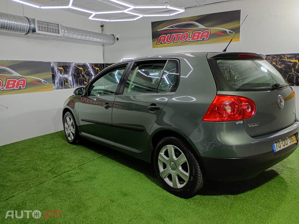 Volkswagen Golf 1.9 TDi 6V Confortline