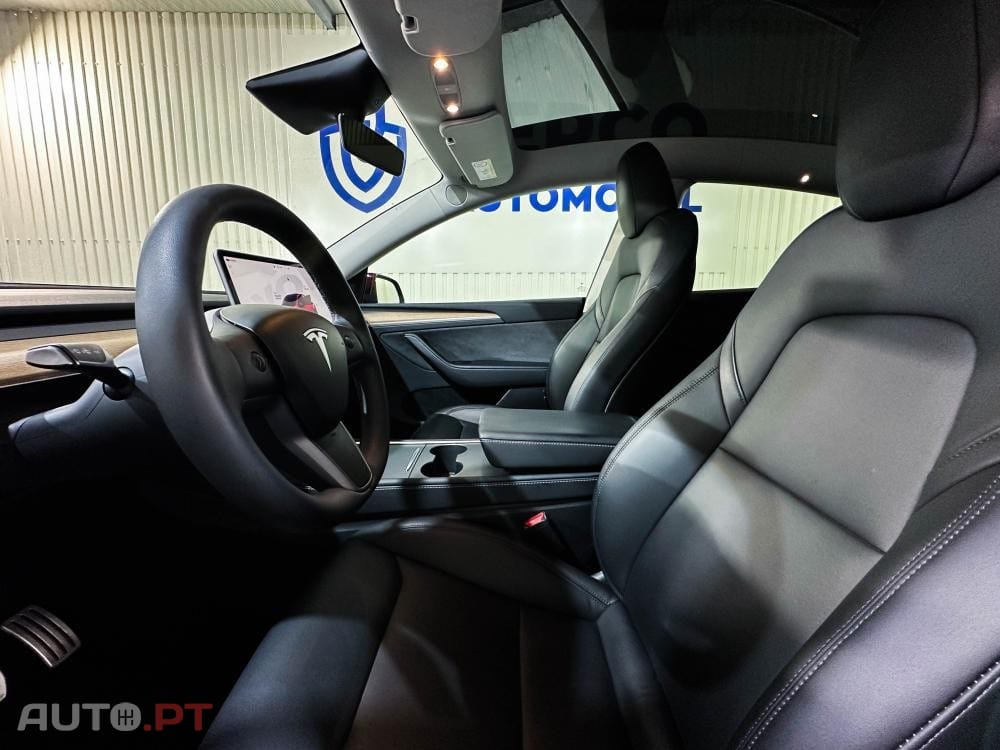 Tesla Model Y Performance Dual Motor AWD