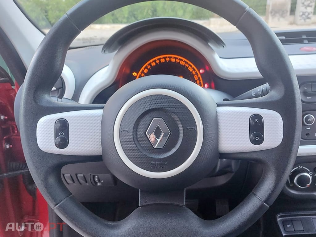 Renault Twingo 1.0 SCE INTENS