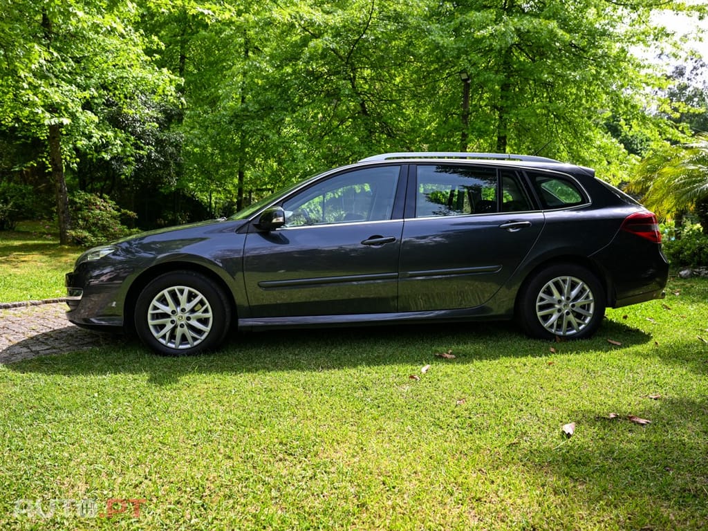Renault Laguna Break 2.0 dCi Dynamique S 120g