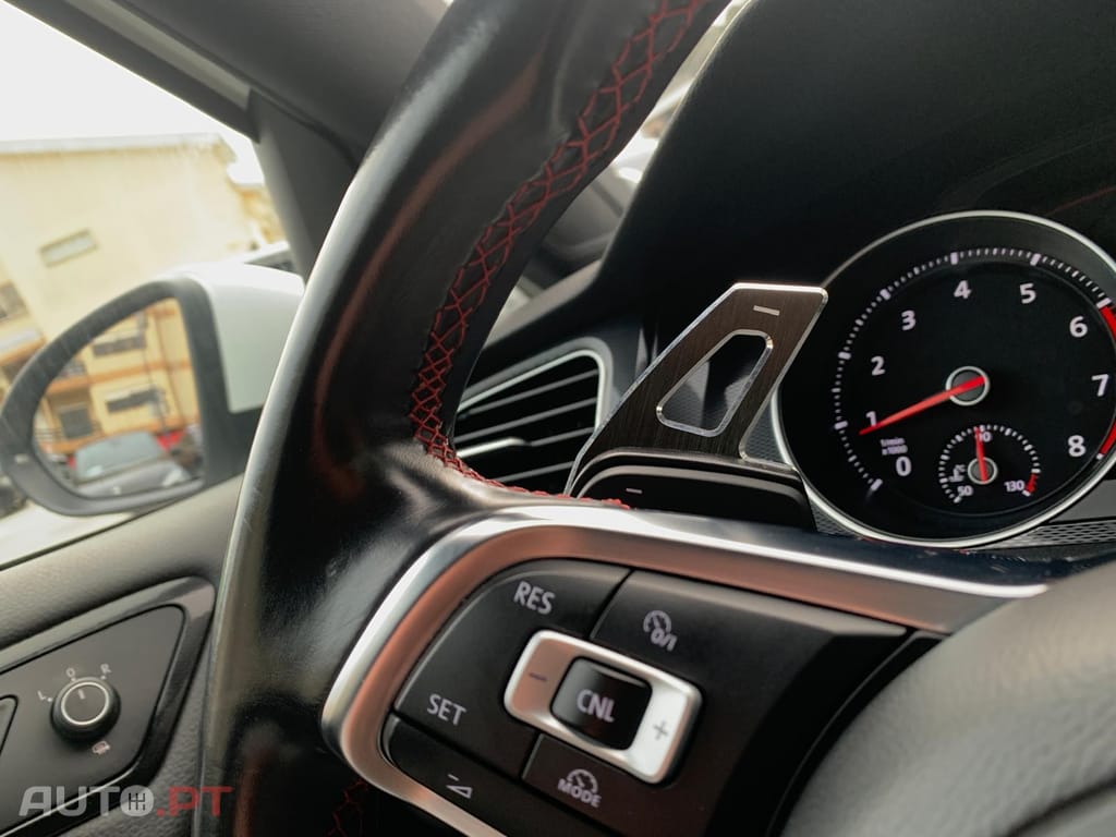 Volkswagen Golf 2.0 TSi GTi DSG Performance