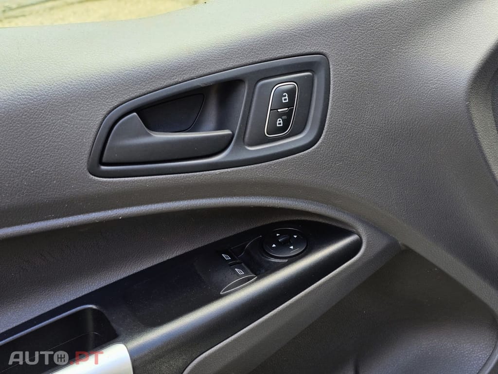 Ford Transit Connect Connect 1.5 TDCi 200 L1 Ambiente