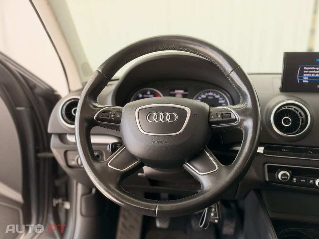 Audi A3 1.6 TDI Attraction