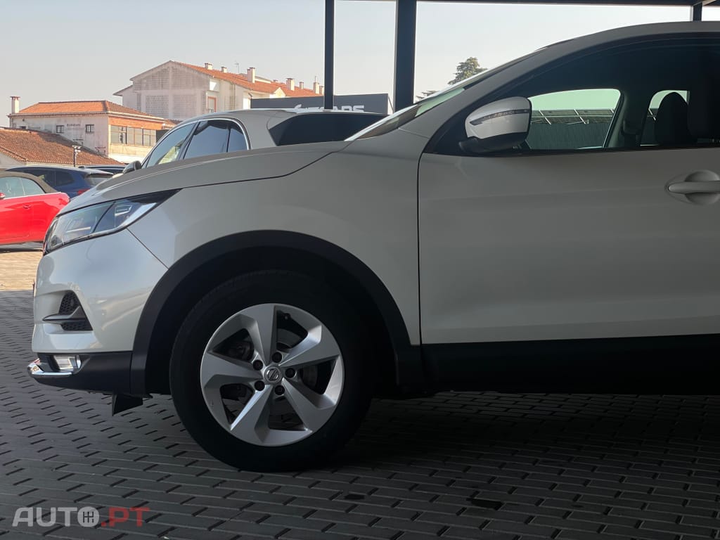 Nissan Qashqai 1.5 dCi N-Connecta