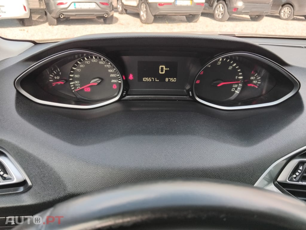 Peugeot 308 II 1.5 BlueHDi Business Line