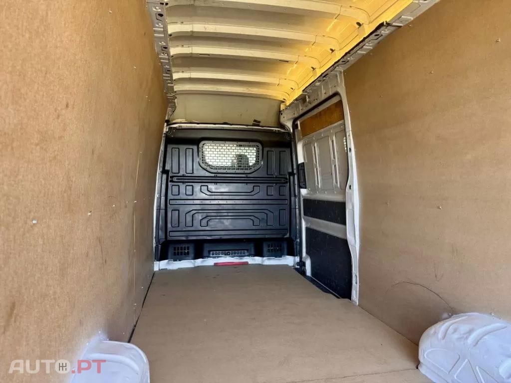 Volkswagen Crafter  35 L5H4 2.0 TDI