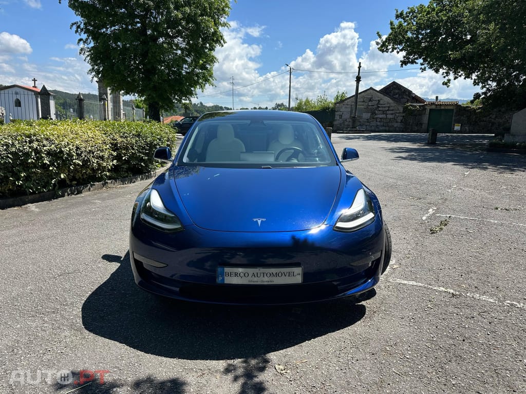 Tesla Model 3 Long-Range Dual Motor AWD