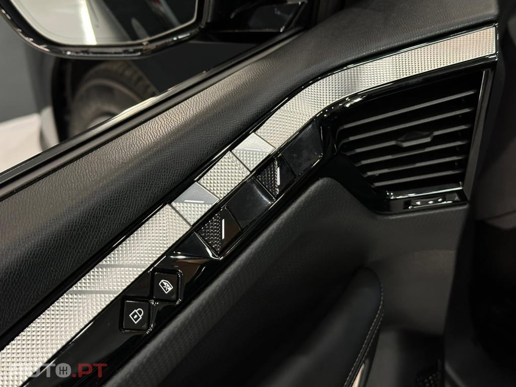 DS DS4 E-Tense Trocadero Cross EAT8
