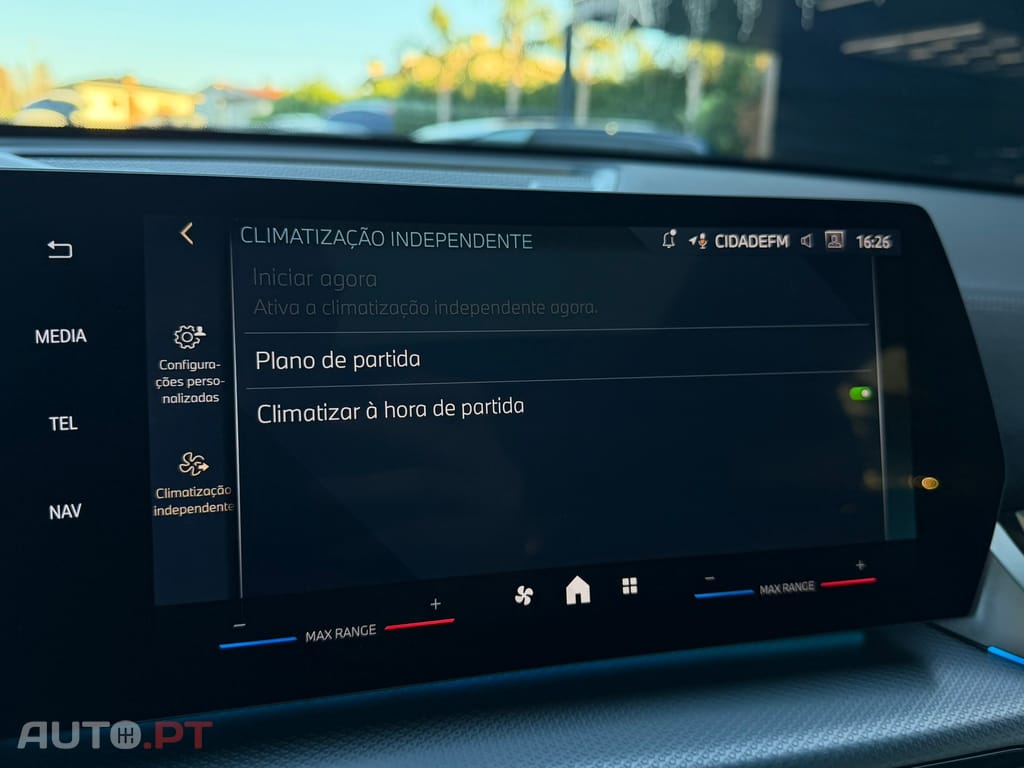 BMW iX2 eDrive20 Pack Desportivo M Pro