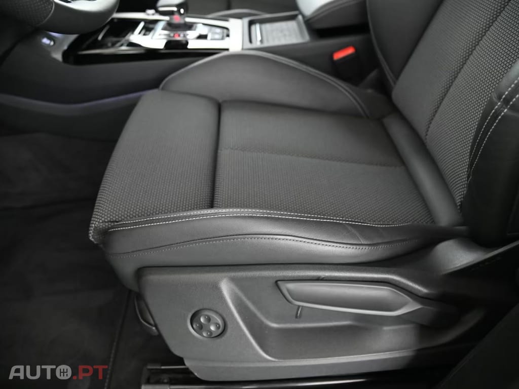 Audi Q5 I.V.A DEDUTÍVEL  50 TFSIe quattro S-Line