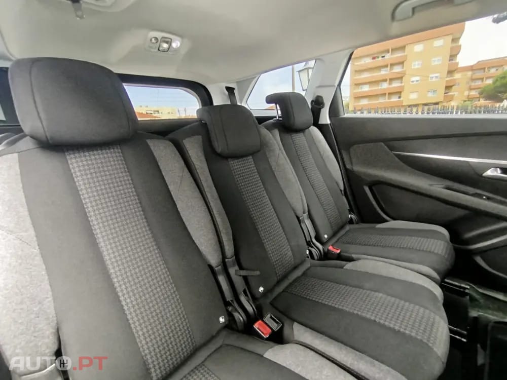 Peugeot 5008 BlueHDI 120 EAT6 Stop & Start Allure