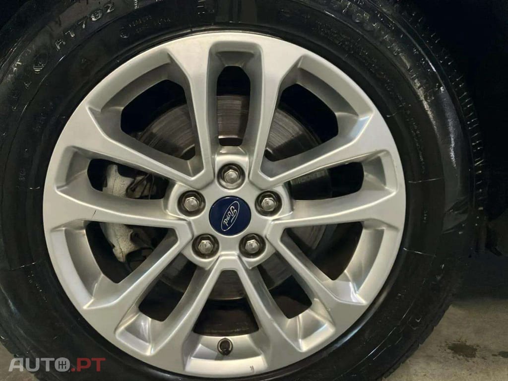 Ford Kuga 1.5 TDCi EcoBlue Titanium