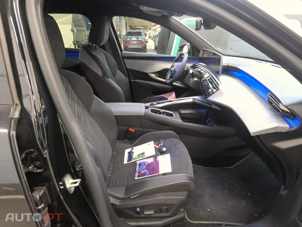 Peugeot 5008 V3 GT HYBRID 145 E-DCS6