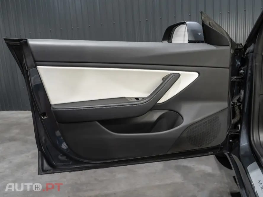 Tesla Model 3 Performance Dual Motor AWD
