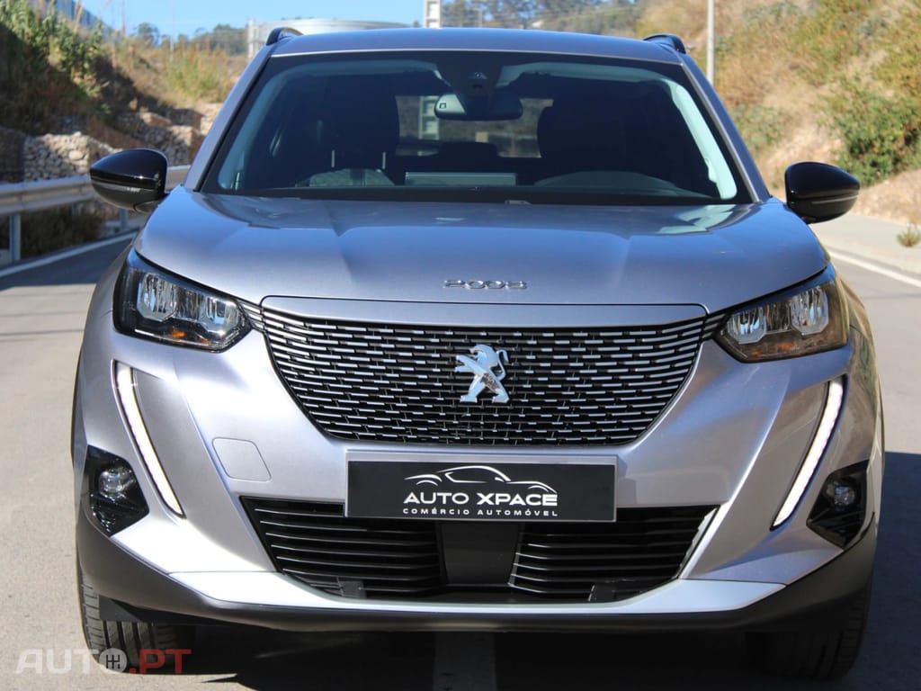 Peugeot E-2008 Allure Pack