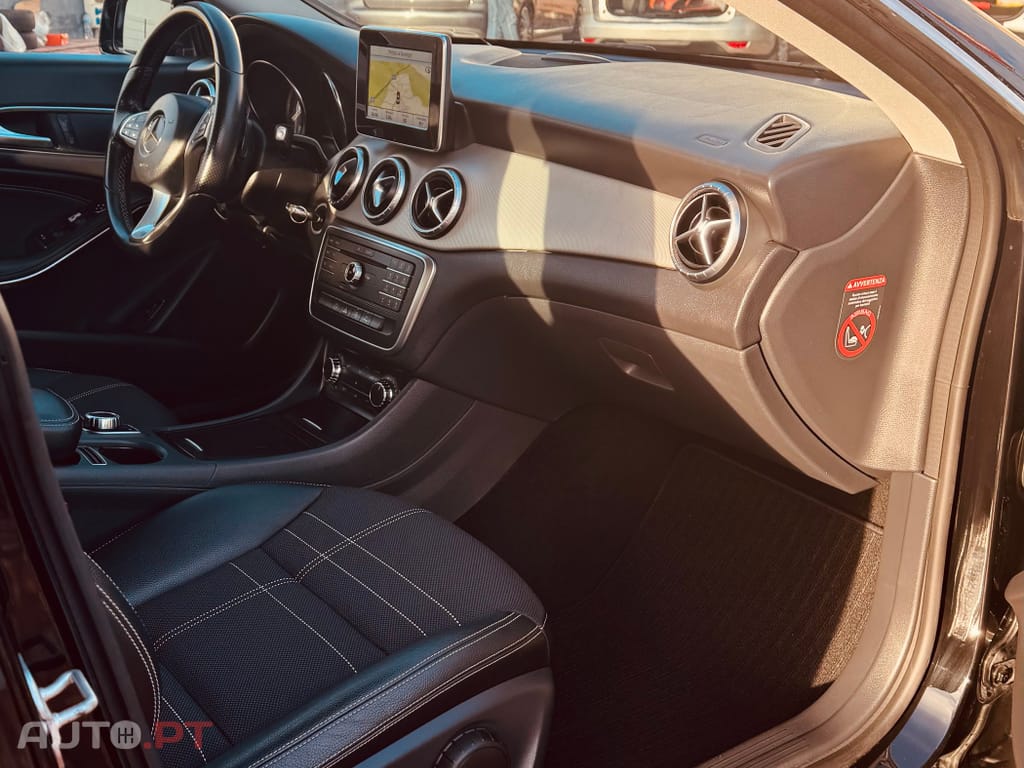 Mercedes-Benz CLA 220 CDi Urban Aut.111g