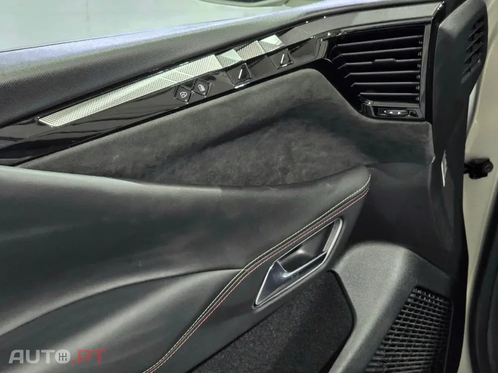 DS DS4 E-TENSE 225 PERFORMANCE LINE+