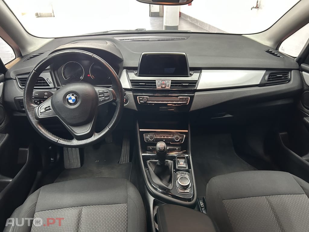 BMW 216 d Advantage